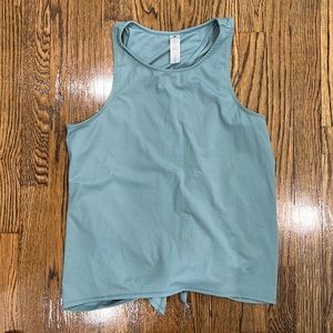 Yogalicious - Open back top